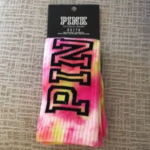 Victoria’s Secret Link knee high socks